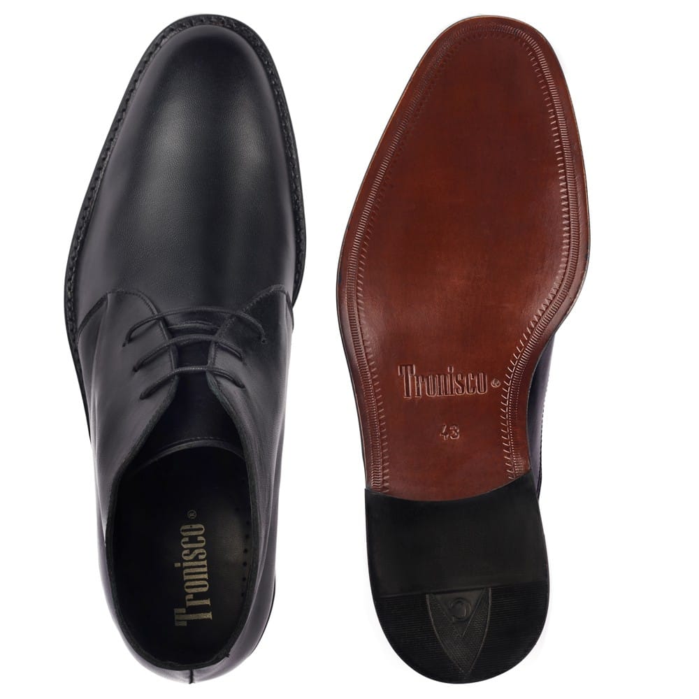 Black Lugano model. Elevated boots